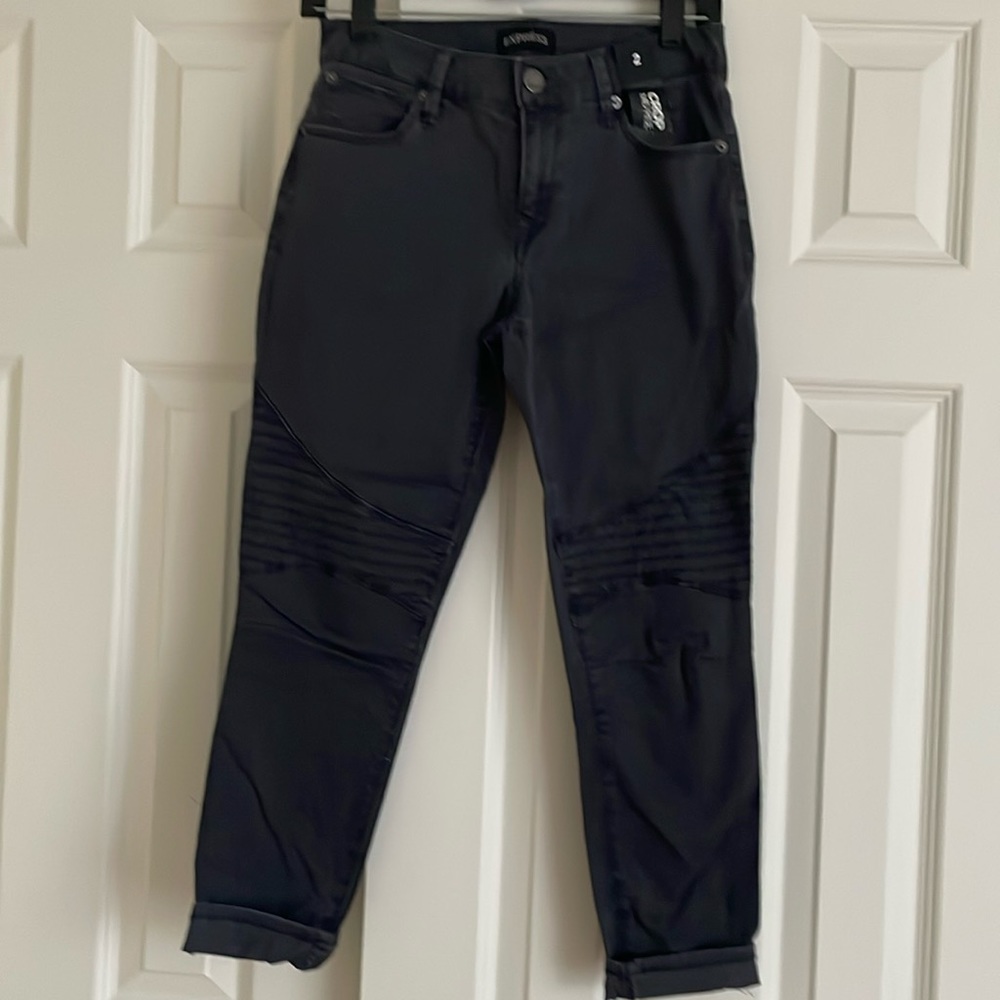 Express mid rise crop, black Jean, light weight